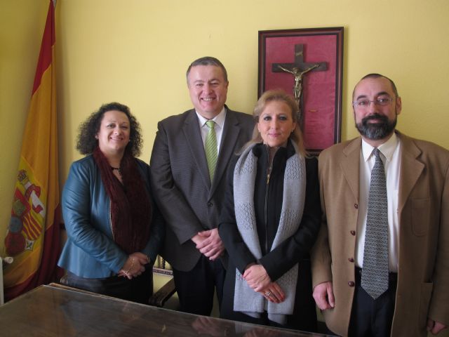 El Colegio de Procuradores de Lorca participará en el pacto contra los desahucios