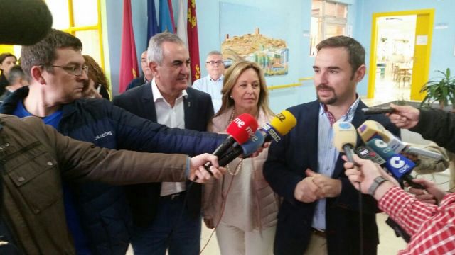 González Tovar anuncia importantes medidas para mejorar la atención sanitaria en el área de Lorca