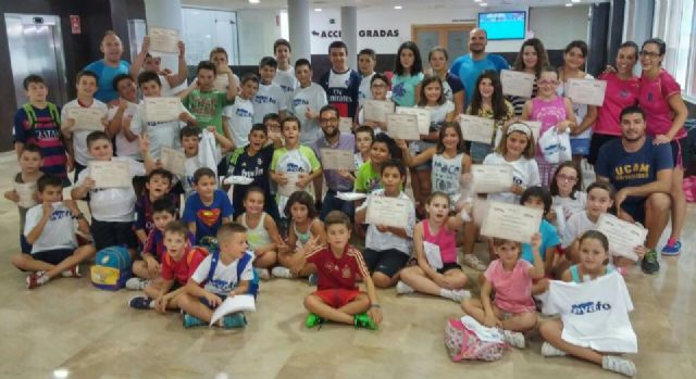 97 niños han disfrutado durante el mes de julio de las distintas actividades deportivas y lúdicas que se han desarrollado en el EVAFO
