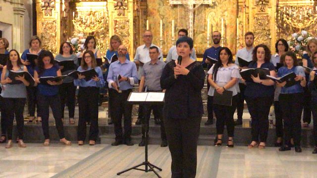 Celebración del concierto del Coro de Profesores de la Región de Murcia en la Iglesia de San Francisco de Lorca