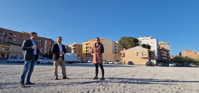 El Ayuntamiento de Lorca habilita un nuevo aparcamiento gratuito con capacidad para 200 vehículos entre el Camino Marín y la calle Martín Morata