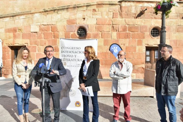 El trovo y la literatura oral se fusionarán este mes de abril en Lorca gracias a la realización de un congreso internacional
