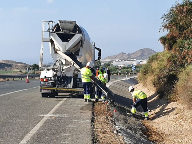 La Comunidad invertirá cerca de 3 millones en mejorar dos carreteras regionales en Lorca