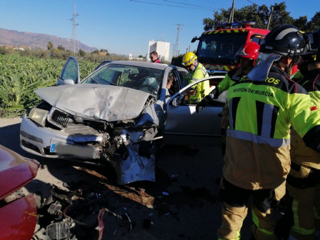 Cinco heridos en un accidente de tráfico en Lorca