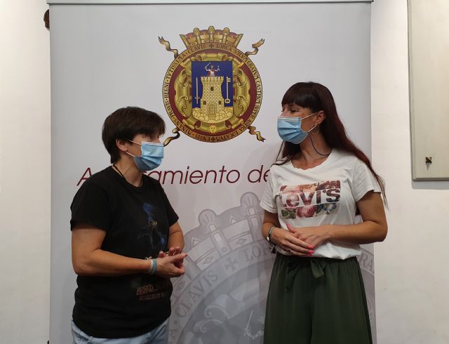 El Ayuntamiento de Lorca asume la prestación del servicio de atención a personas dependientes en el municipio con un listado inicial de 120 familias