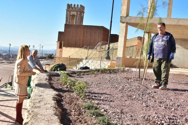El Ayuntamiento continúa mejorando el barrio de San Pedro de Lorca con la creación de un nuevo parque