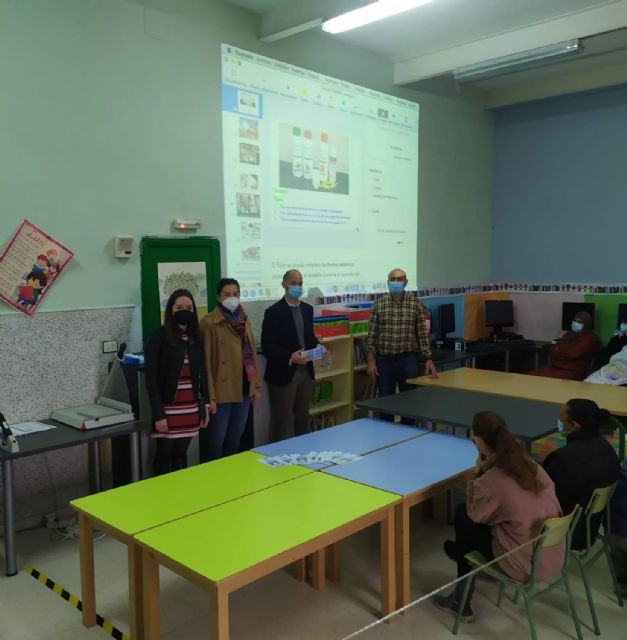 El Ayuntamiento de Lorca y la Universidad de Murcia inician un programa piloto de prevención de higiene bucodental para 400 escolares de educación infantil del municipio