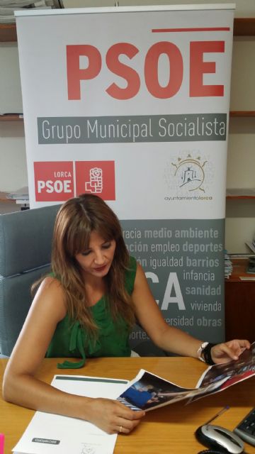El PSOE denuncia el hacinamiento de pacientes en el Centro de salud Lorca San Diego