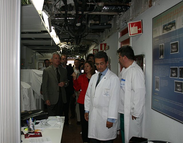Valcárcel visita el hospital Rafael Méndez de Lorca