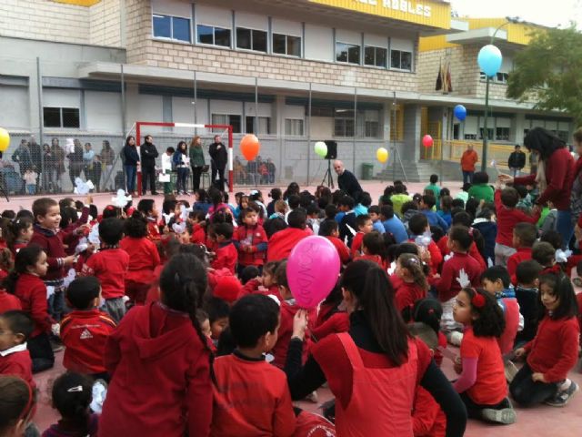 El Colegio José Robles cierra una semana de actividades de los centros educativos de Lorca dedicados al Día Mundial de la Paz y la No Violencia