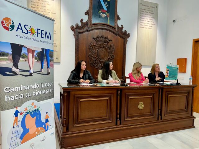 Lorca acoge la I edición de la jornada benéfica 'Escritores lorquinos por la salud mental' a favor de Asofem