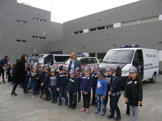 La Policía Local establece itinerarios alternativos de circulación para esta tarde con motivo de la celebración de la tradicional procesión de la Virgen del Carmen