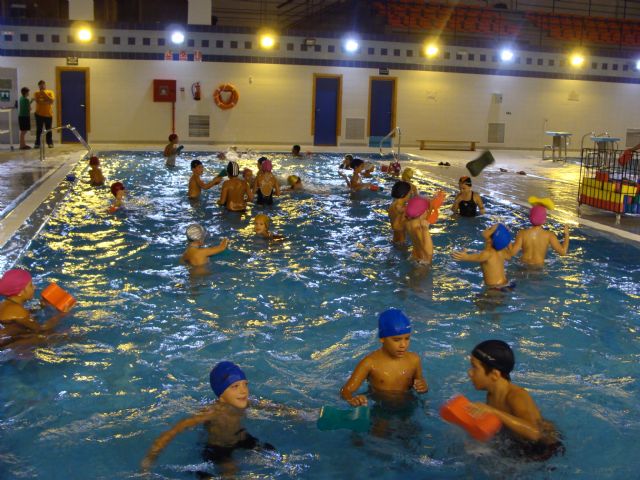 50 personas participan en el Aquaeróbic y Jornada Acuática Infantil