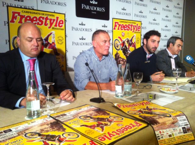 La Plaza de España acogerá este sábado la última prueba del Campeonato de España Freestyle de Motocross