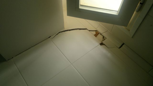 El PSOE denuncia el lamentable estado de instalaciones deportivas en Los Ángeles y La Hoya