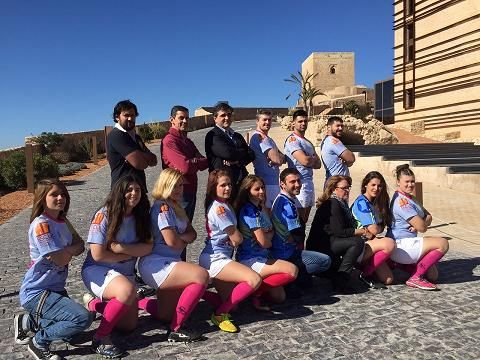 El Concejal de Deportes, Agustín Llamas, presenta las nuevas equipaciones y la página web del Club de Rugby de Lorca