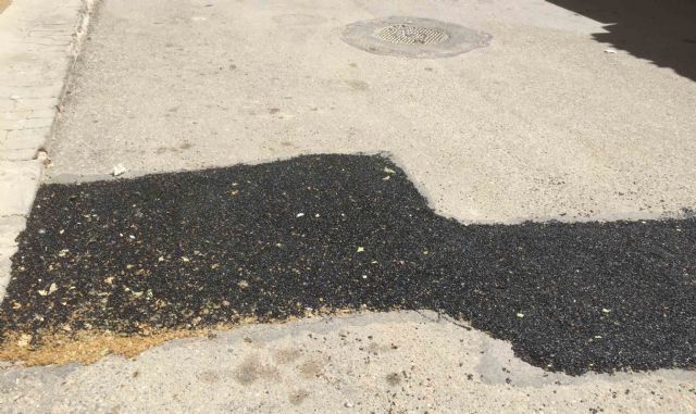 Cabrera (UPyD) denuncia el parcheo de calles en pedanías en víspera de las elecciones municipales