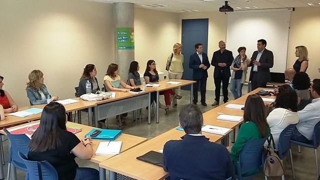 El director del SEF destaca que 'el 70 por ciento de los integrantes de las primeras lanzaderas de empleo consigue un trabajo'