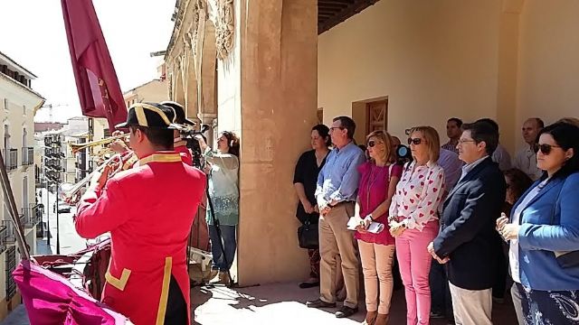 La Plaza de España acoge el Toque de Cabildos y la Marcha de Ministriles que convocan la procesión del Corpus Christi 15