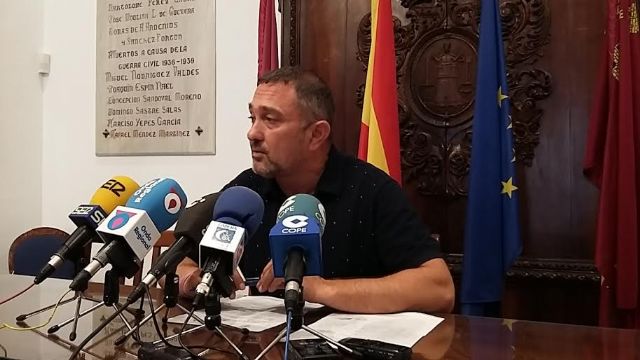El Ayuntamiento invierte 57.468 € en un batería de mejoras en Zarcilla de Ramos que incluye la Plaza Iryda y cuatro calles adyacentes