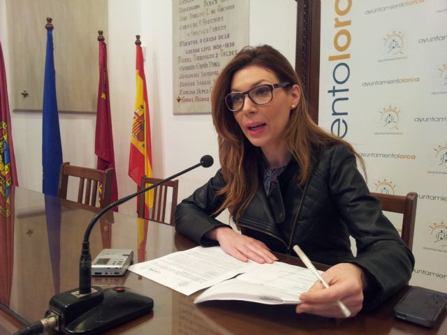 La Concejalía de Sanidad examina las fuentes ornamentales de todo el municipio para evitar la aparición de bacterias y controlar su estado