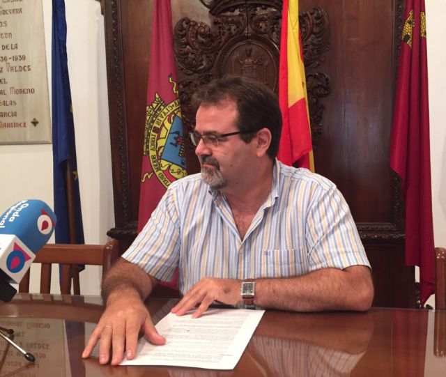 El PSOE denuncia que el Gobierno del PP empuja a la ilegalidad a los extranjeros cuando tienen que renovar su permiso de residencia