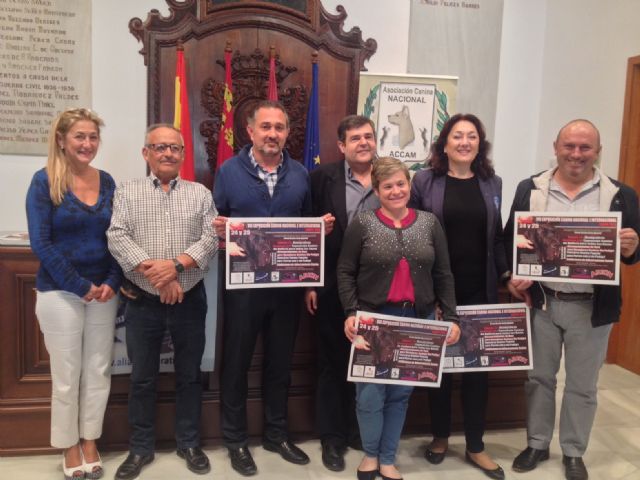 Lorca celebra este fin de semana en el Huerto de la Rueda su VIII Exposición Canina y la Feria del Caballo Cruzado