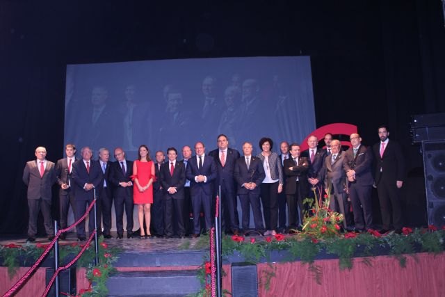 El Gobierno regional prepara un plan de apoyo a las familias lorquinas afectadas por los terremotos para la compra de equipamientos en sus nuevas viviendas