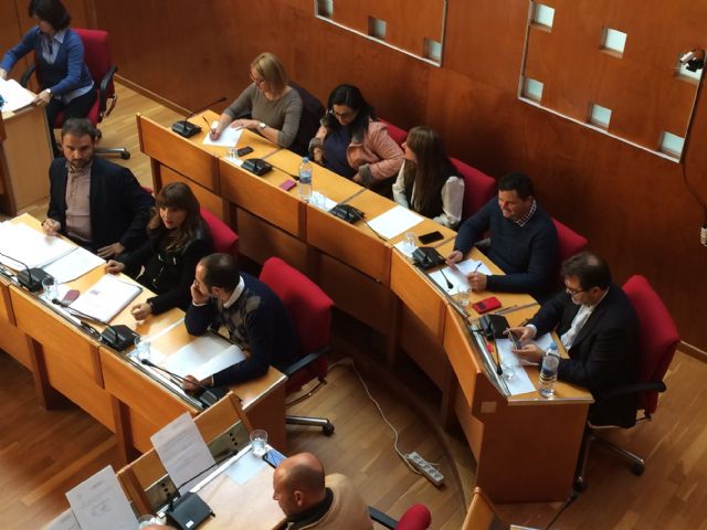 El PSOE apoya la reconstrucción de las viviendas del barrio de San Fernando