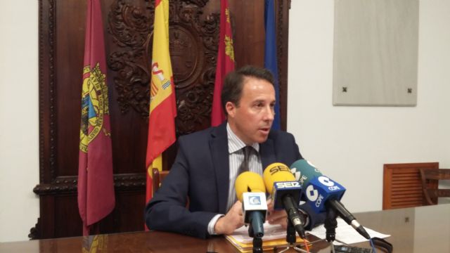 El presupuesto municipal para 2016 se eleva a 78,8 millones, aumenta un 90% las inversiones, reduce el gasto corriente y deja en menos de la mitad la deuda municipal
