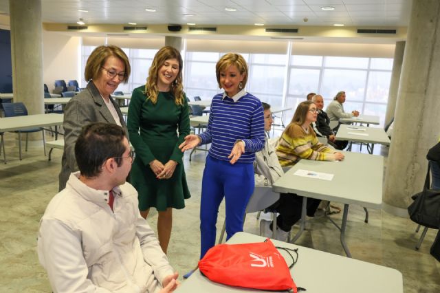 El Gobierno de Lorca pone en marcha dos nuevos programas de empleo en los que participan casi una veintena de personas