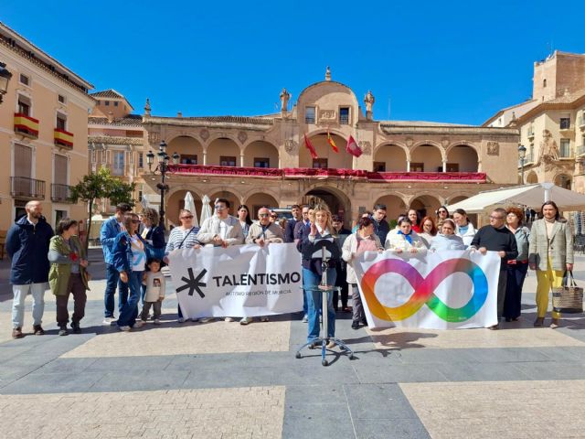 Lectura de manifiesto por el Día Mundial de Concienciación sobre el Autismo