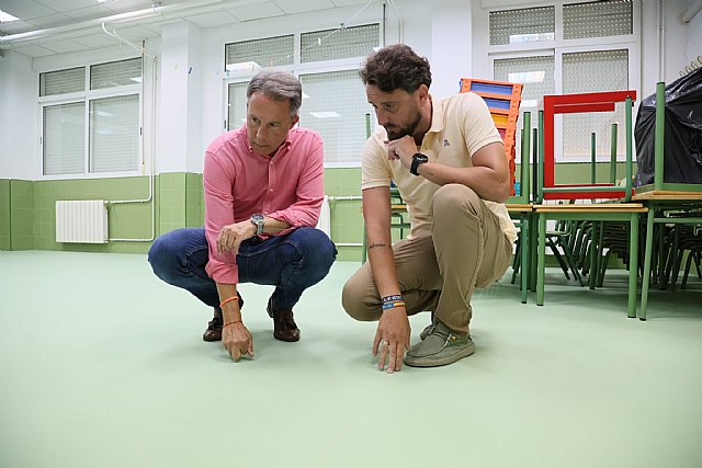 Los centros educativos se ponen a punto para el comienzo del curso escolar con las últimas actuaciones de mejora y rehabilitación, que entran en su recta final