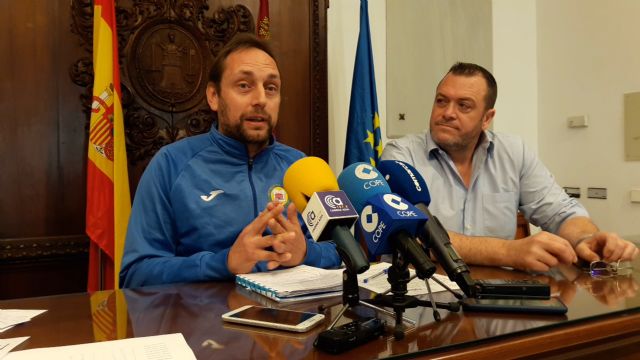 El PP exige al alcalde que reúna el Panel del Aire