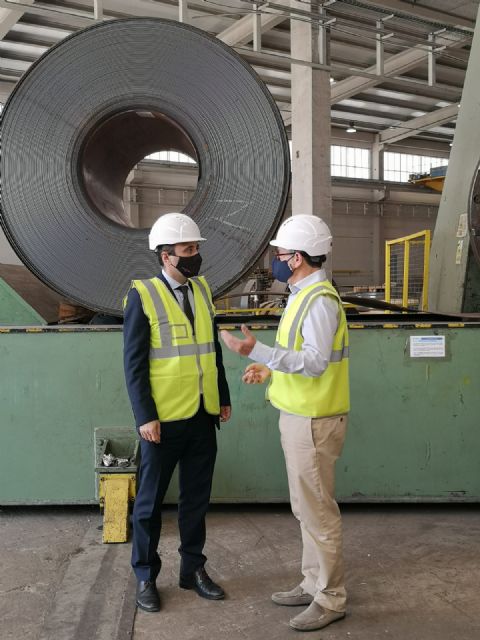 El director del INFO visita Noksel, empresa lorquina especializada en fabricación de tuberías helicosoldadas