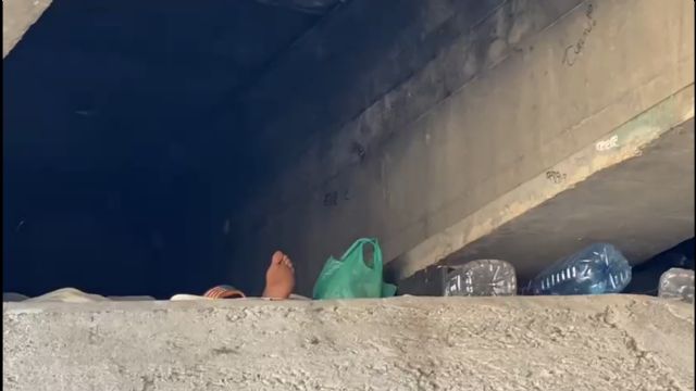 El PP reclama una intervención urgente del Ayuntamiento ante el incremento de personas sin hogar que viven en callejones, bajo puentes o en plena calle