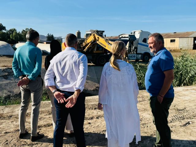 La limpieza de los tramos urbanos de los cauces de ríos y ramblas de Lorca llegan a su recta final