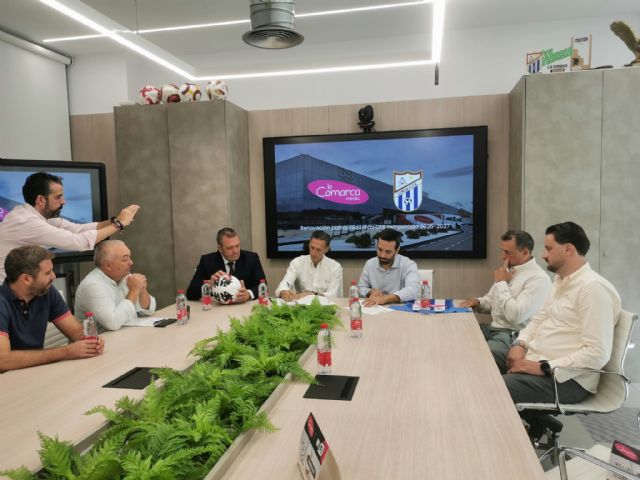 Lorca celebra la apuesta deportiva del grupo empresarial La Comarca con el Lorca Fútbol Base y su escuela