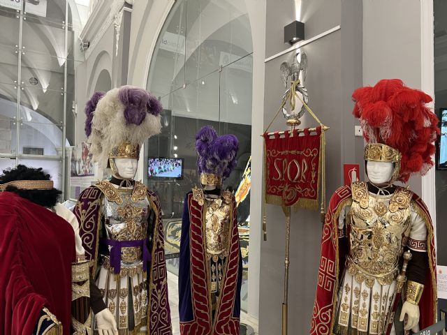 El Paso Blanco recorre la historia de sus `Armaos' en una exposición extraordinaria con motivo del III Congreso Nacional de Agrupaciones Romanas