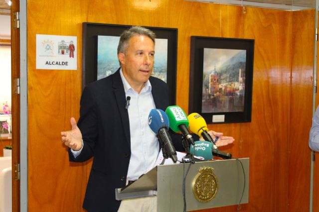 Fulgencio Gil, alcalde de Lorca: 'no podemos permanecer de brazos cruzados cuando hasta los jueces alertan de que el Gobierno va a volar por los aires el Estado de Derecho'