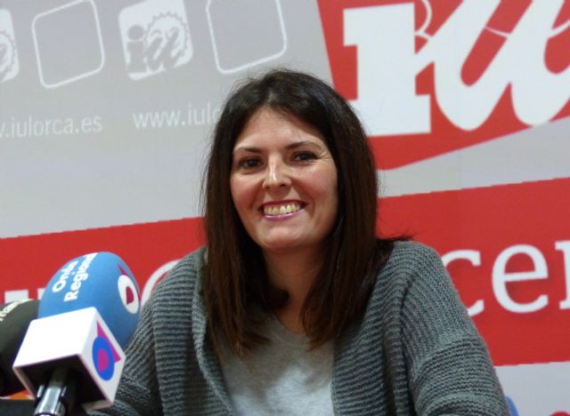 IU-V  propone que ninguna empresa de suministros básicos pueda cortar unilateralmente los mismos a familias sin recursos de Lorca