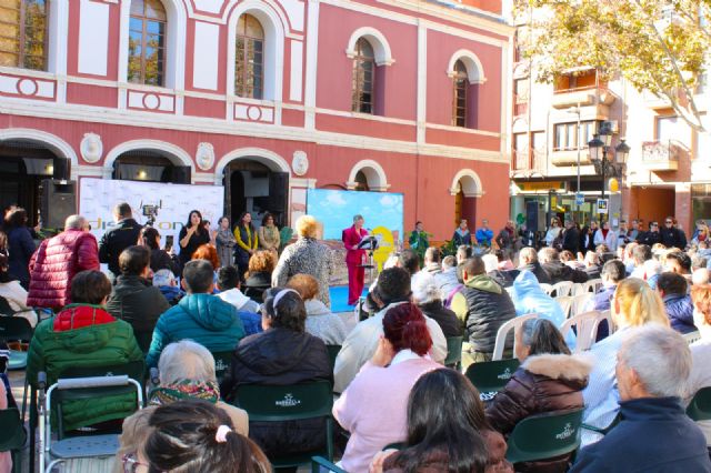 Fulgencio Gil: 'Seguimos dando pasos firmes hacia una ciudad más accesible, justa e inclusiva a través de más recursos y políticas activas de colaboración con el tejido asociativo'