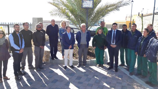 Una quincena de jóvenes lorquinos del Programa de Garantía Juvenil se forman en el sector de la construcción rehabilitando la plaza de San Juan