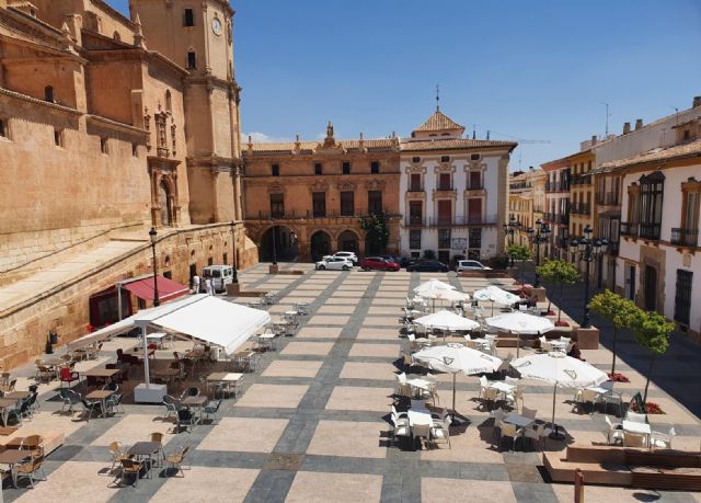 El mes de mayo cierra en Lorca con un considerable descenso en el número de parados en el sector Servicios del municipio