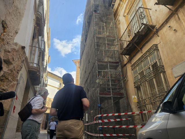 El PSOE de Lorca denuncia que Fulgencio Gil construye tres veces menos vivienda pública que la iniciativa privada con el mismo presupuesto
