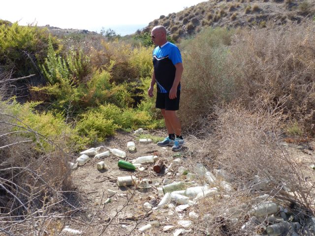 IU-v denuncia que los residuos plásticos agrícolas inundan el espacio protegido de Calnegre y las ramblas adyacentes