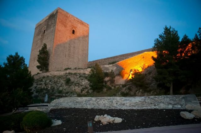 El Ayuntamiento de Lorca anima a los jóvenes lorquinos a optar a una de las tres becas para estudiar el Grado en Turismo