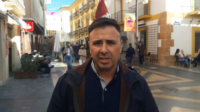 221 autónomos, comerciantes y pequeños empresarios lorquinos reciben una ayuda de 3.476 euros por parte del gobierno regional del Partido Popular