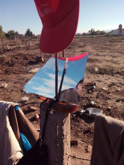 IU-Verdes denuncia que varias personas llevan meses viviendo a la intemperie en la zona de la Virgen de las Huertas