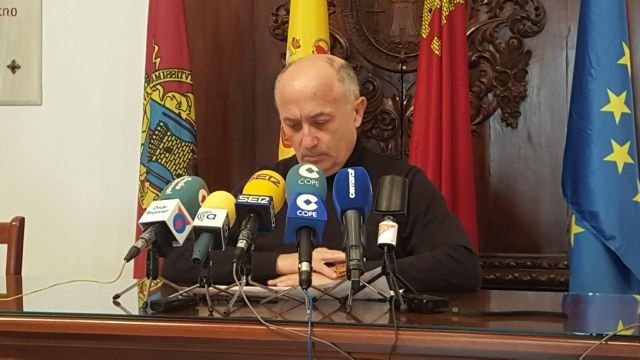 Ciudadanos  Lorca solicita que se estudie un diseño metálico para sustituir los cristales de la pasarela Alcalde Miguel Navarro